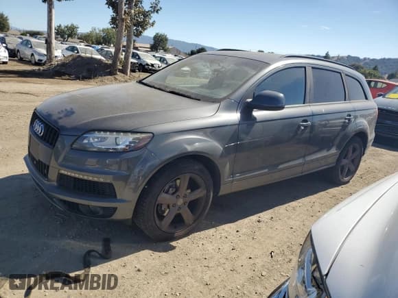 ✅ 2015 Audi Q7 Prestige • VIN: WA1WMAFE8FD004574 • Lot: 68303595. Listed on Copart with 134,790 mi. Free auction sales archive from the USA and detailed vehicle history report at DreamBid. Image 1.