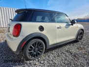 ✅ 2015 MINI Hardtop • VIN: WMWXM5C56FT973749 • Лот: 95098145. Опубликован ранее на Copart с пробегом 181 200 миль. Бесплатный доступ к архиву аукционных продаж из США и подробный отчёт об истории автомобиля на DreamBid. Изображение 3.