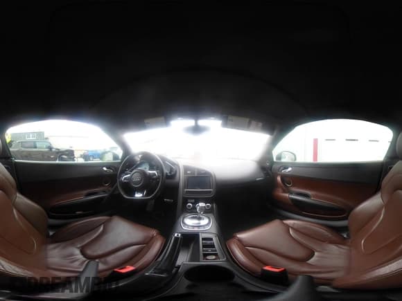 ✅ 2011 Audi R8 • VIN: WUAVNAFG2BN001984 • Лот: 41830131. Опубликован ранее на IAAI с пробегом 78 499 миль. Бесплатный доступ к архиву аукционных продаж из США и подробный отчёт об истории автомобиля на DreamBid. Изображение 18.