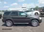 2007 Mercury Mariner Premier с VIN 4M2CU971X7KJ11054, выставлен на аукционе IAAI как лот 42813499 с пробегом 151 165 миль миль и . История ставок и продаж доступна на DreamBid. Изображение 13.