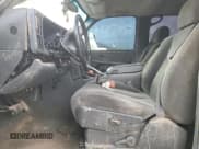 ✅ 2006 Chevrolet Silverado 2500HD LT1 • VIN: 1GCHK23D06F224317 • Lot: 84735874. Wystawiony na Copart z przebiegiem 200 346 mil. Bezpłatny archiwum sprzedaży aukcyjnych z USA i szczegółowy raport historii pojazdu na DreamBid. Zdjęcie 7.