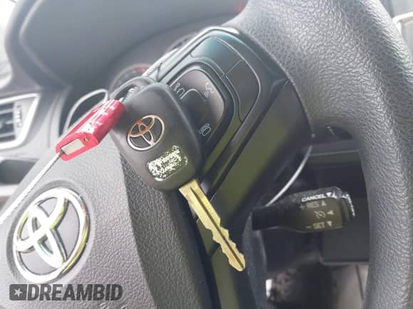 2015 Toyota Camry LE with VIN 4T4BF1FKXFR516407, listed as a IAAI auction lot 43385667 with 52,160 mi miles and . Bid and sale history available at DreamBid. Image 11.