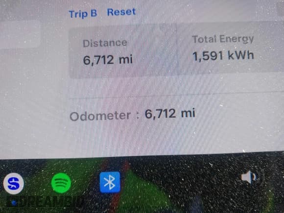 ✅ 2024 Tesla Model Y • VIN: 7SAYGDED2RF119770 • Лот: 42462600. Опубликован ранее на IAAI с пробегом 6 712 миль. Бесплатный доступ к архиву аукционных продаж из США и подробный отчёт об истории автомобиля на DreamBid. Изображение 15.