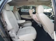 ✅ 2023 Buick Enclave Premium • VIN: 5GAERCKW2PJ133217 • Lot: 85333674. Wystawiony na Copart z przebiegiem 50 227 mil. Bezpłatny archiwum sprzedaży aukcyjnych z USA i szczegółowy raport historii pojazdu na DreamBid. Zdjęcie 12.