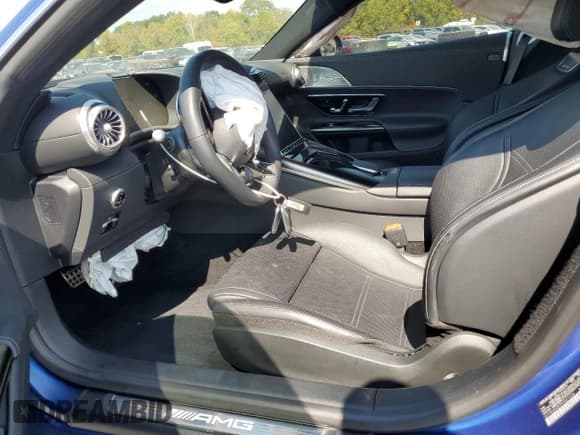 ✅ 2024 Mercedes-Benz AMG GT 55 • VIN: W1KRJ8AB5RF001034 • Lot: 83800975. Wystawiony na Copart z przebiegiem 9 583 mil. Bezpłatny archiwum sprzedaży aukcyjnych z USA i szczegółowy raport historii pojazdu na DreamBid. Zdjęcie 7.