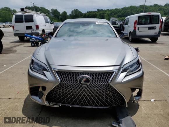 ✅ 2018 Lexus LS 500 • VIN: JTHB51FF1J5006811 • Lot: 62999675. Wystawiony na Copart z przebiegiem 109 319 mil. Bezpłatny archiwum sprzedaży aukcyjnych z USA i szczegółowy raport historii pojazdu na DreamBid. Zdjęcie 5.
