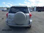 ✅ 2008 Toyota RAV4 Sport • VIN: JTMZK32VX86015173 • Lot: 41561817. Listed on IAAI with 157,614 mi. Free auction sales archive from the USA and detailed vehicle history report at DreamBid. Image 17.