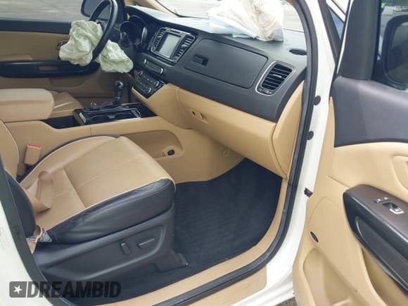 ✅ 2015 Kia Sedona EX • VIN: KNDMC5C1XF6019297 • Lot: 42035941. Listed on IAAI with 113,645 mi. Free auction sales archive from the USA and detailed vehicle history report at DreamBid. Image 5.