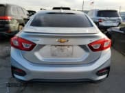 ✅ 2017 Chevrolet Cruze LT • VIN: 1G1BE5SM2H7249807 • Lot: 41033443. Wystawiony na Copart z przebiegiem 97 935 mil. Bezpłatny archiwum sprzedaży aukcyjnych z USA i szczegółowy raport historii pojazdu na DreamBid. Zdjęcie 6.