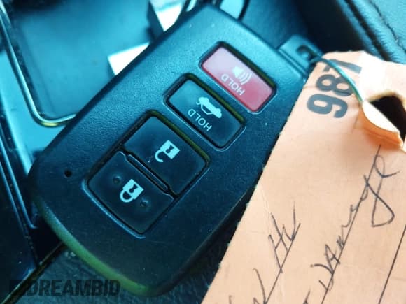 ✅ 2018 Toyota Avalon Hybrid XLE Plus • VIN: 4T1BD1EB1JU062347 • Lot: 41366073. Wystawiony na IAAI z przebiegiem 71 360 mil. Bezpłatny archiwum sprzedaży aukcyjnych z USA i szczegółowy raport historii pojazdu na DreamBid. Zdjęcie 11.