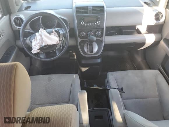 ✅ 2010 Honda Element EX • VIN: 5J6YH2H79AL005426 • Lot: 86744575. Listed on Copart with 199,623 mi. Free auction sales archive from the USA and detailed vehicle history report at DreamBid. Image 8.