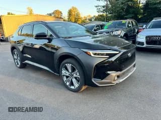 ✅ 2023 Subaru Solterra Premium • VIN: JTMABABA3PA039826 • Lot: 84847395. Wystawiony na Copart z przebiegiem 10 329 mil. Bezpłatny archiwum sprzedaży aukcyjnych z USA i szczegółowy raport historii pojazdu na DreamBid. Zdjęcie 1.