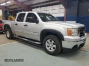 ✅ 2011 GMC Sierra 1500 SLE • VIN: 3GTP2VE36BG180608 • Лот: 83437964. Опубликован ранее на Copart с пробегом 189 266 миль. Бесплатный доступ к архиву аукционных продаж из США и подробный отчёт об истории автомобиля на DreamBid. Изображение 4.