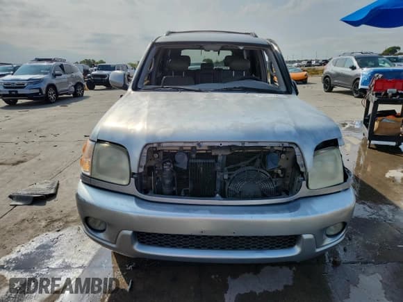 ✅ 2003 Toyota Sequoia Limited • VIN: 5TDBT48A13S197153 • Lot: 87469935. Listed on Copart with Not provided. Free auction sales archive from the USA and detailed vehicle history report at DreamBid. Image 5.