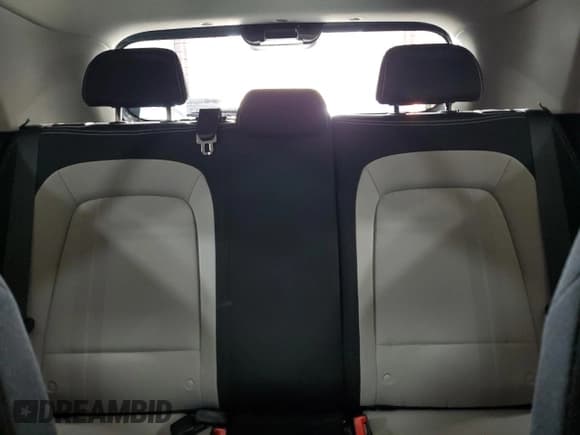 ✅ 2023 Hyundai Venue SEL • VIN: KMHRC8A30PU211901 • Lot: 49776685. Listed on Copart with 26,716 mi. Free auction sales archive from the USA and detailed vehicle history report at DreamBid. Image 10.