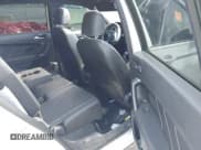 ✅ 2023 Volkswagen Tiguan SE R-Line Black • VIN: 3VVCB7AX9PM042025 • Lot: 41913943. Wystawiony na IAAI z przebiegiem 114 097 mil. Bezpłatny archiwum sprzedaży aukcyjnych z USA i szczegółowy raport historii pojazdu na DreamBid. Zdjęcie 8.