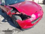 ✅ 2016 Mazda MX-5 Miata Club • VIN: JM1NDAC78G0109650 • Lot: 42714080. Wystawiony na IAAI z przebiegiem 74 149 mil. Bezpłatny archiwum sprzedaży aukcyjnych z USA i szczegółowy raport historii pojazdu na DreamBid. Zdjęcie 17.