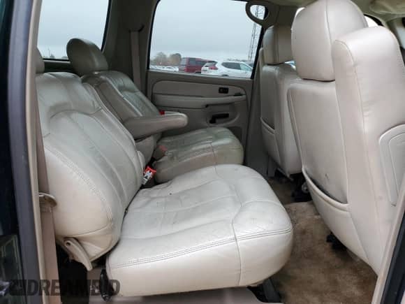 2001 Chevrolet Suburban LT с VIN 3GNEC16T51G212577, выставлен на аукционе Copart как лот 79689664 с пробегом 247 117 миль миль и Списание • Salvage title. История ставок и продаж доступна на DreamBid. Изображение 11.