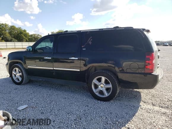 ✅ 2011 Chevrolet Suburban LTZ • VIN: 1GNSKKE30BR230225 • Lot: 70895664. Wystawiony na Copart z przebiegiem 169 603 mil. Bezpłatny archiwum sprzedaży aukcyjnych z USA i szczegółowy raport historii pojazdu na DreamBid. Zdjęcie 2.