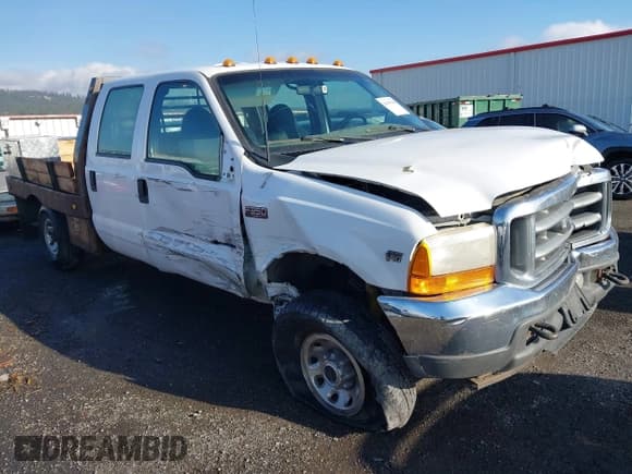 ✅ 2001 Ford F-350 XL • VIN: 1FTSW31S21EA83444 • Лот: 43655944. Опубликован ранее на IAAI с пробегом 193 884 миль. Бесплатный доступ к архиву аукционных продаж из США и подробный отчёт об истории автомобиля на DreamBid. Изображение 1.