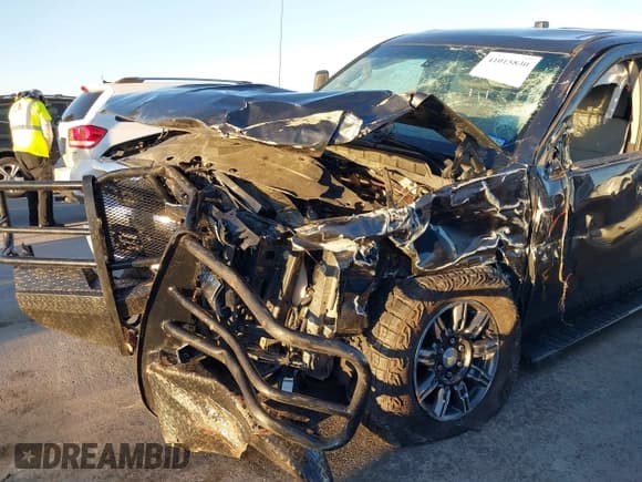 ✅ 2018 Chevrolet Silverado 1500 Work Truck • VIN: 3GCUKNEC8JG402700 • Lot: 41015830. Listed on IAAI with 107,781 mi. Free auction sales archive from the USA and detailed vehicle history report at DreamBid. Image 17.