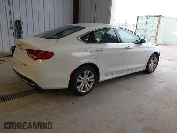 ✅ 2015 Chrysler 200 Limited • VIN: 1C3CCCAB2FN747380 • Lot: 43507078. Listed on IAAI with 160,822 mi. Free auction sales archive from the USA and detailed vehicle history report at DreamBid. Image 4.