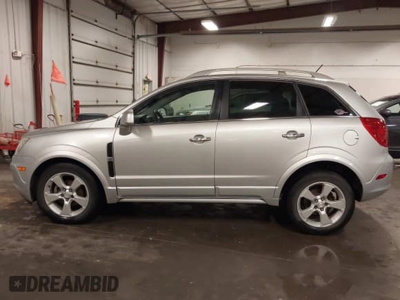 ✅ 2014 Chevrolet Captiva Sport LT • VIN: 3GNAL3EK5ES608871 • Lot: 42516982. Wystawiony na IAAI z przebiegiem 107 519 mil. Bezpłatny archiwum sprzedaży aukcyjnych z USA i szczegółowy raport historii pojazdu na DreamBid. Zdjęcie 15.