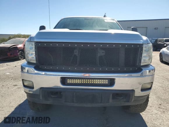 ✅ 2011 Chevrolet Silverado 2500HD LTZ • VIN: 1GC1KYC83BF236141 • Lot: 90696195. Listed on Copart with 67,086 mi. Free auction sales archive from the USA and detailed vehicle history report at DreamBid. Image 5.