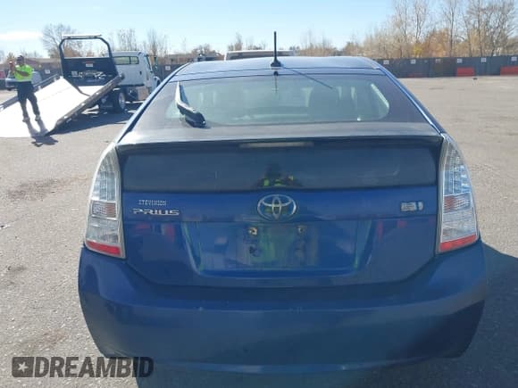 ✅ 2011 Toyota Prius II • VIN: JTDKN3DU9B0262644 • Лот: 43712406. Опубликован ранее на IAAI с пробегом 206 286 миль. Бесплатный доступ к архиву аукционных продаж из США и подробный отчёт об истории автомобиля на DreamBid. Изображение 16.