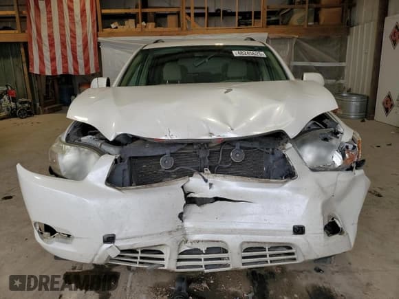 ✅ 2010 Toyota Highlander • VIN: 5TDZK3EH8AS005012 • Lot: 48245625. Listed on Copart with 184,760 mi. Free auction sales archive from the USA and detailed vehicle history report at DreamBid. Image 5.