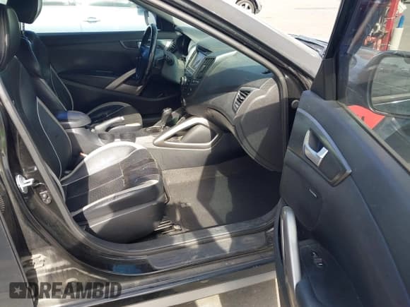 ✅ 2014 Hyundai Veloster Turbo • VIN: KMHTC6AE3EU183231 • Lot: 43641241. Listed on IAAI with 154,712 mi. Free auction sales archive from the USA and detailed vehicle history report at DreamBid. Image 5.