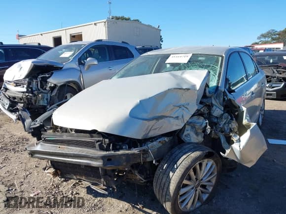 ✅ 2012 Volkswagen Jetta SEL • VIN: 3VWLP7AJ2CM304745 • Lot: 41164719. Listed on IAAI with Not provided. Free auction sales archive from the USA and detailed vehicle history report at DreamBid. Image 6.