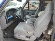 ✅ 1996 Ford F-250 • VIN: 1FTHX26F0TEA10475 • Lot: 53327235. Wystawiony na Copart z przebiegiem 307 273 mil. Bezpłatny archiwum sprzedaży aukcyjnych z USA i szczegółowy raport historii pojazdu na DreamBid. Zdjęcie 7.