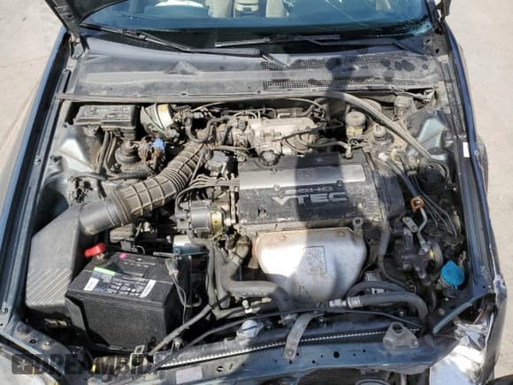 ✅ 1997 Honda Prelude • VIN: JHMBB6249VC011217 • Лот: 48575595. Опубликован ранее на Copart с пробегом 416 961 миль. Бесплатный доступ к архиву аукционных продаж из США и подробный отчёт об истории автомобиля на DreamBid. Изображение 11.