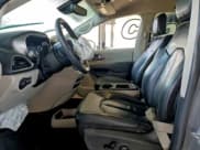 ✅ 2022 Chrysler Pacifica Touring L • VIN: 2C4RC1BG7NR169766 • Lot: 95081955. Wystawiony na Copart z przebiegiem 140 217 mil. Bezpłatny archiwum sprzedaży aukcyjnych z USA i szczegółowy raport historii pojazdu na DreamBid. Zdjęcie 7.