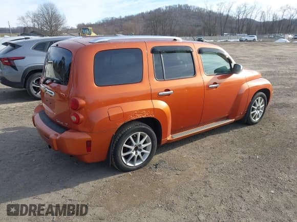 ✅ 2007 Chevrolet HHR LT • VIN: 3GNDA33P37S611501 • Лот: 43837619. Опубликован ранее на IAAI с пробегом 205 409 миль. Бесплатный доступ к архиву аукционных продаж из США и подробный отчёт об истории автомобиля на DreamBid. Изображение 4.