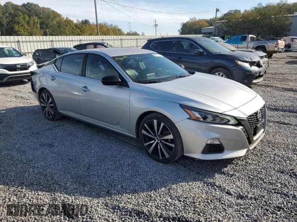 ✅ 2019 Nissan Altima SR • VIN: 1N4BL4CV9KC194968 • Lot: 89917885. Wystawiony na Copart z przebiegiem 159 599 mil. Bezpłatny archiwum sprzedaży aukcyjnych z USA i szczegółowy raport historii pojazdu na DreamBid. Zdjęcie 4.