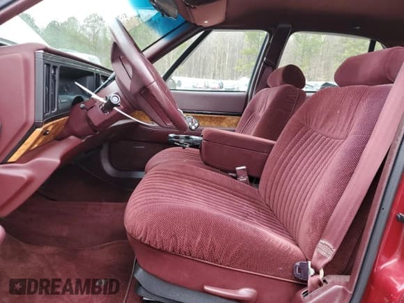 ✅ 1996 Buick LeSabre Custom • VIN: 1G4HP52K0TH418005 • Lot: 48004055. Wystawiony na Copart z przebiegiem 65 268 mil. Bezpłatny archiwum sprzedaży aukcyjnych z USA i szczegółowy raport historii pojazdu na DreamBid. Zdjęcie 7.