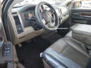 ✅ 2010 Dodge 1500 SLT • VIN: 1D7RV1GT6AS114384 • Lot: 83121254. Wystawiony na Copart z przebiegiem 248 416 mil. Bezpłatny archiwum sprzedaży aukcyjnych z USA i szczegółowy raport historii pojazdu na DreamBid. Zdjęcie 8.