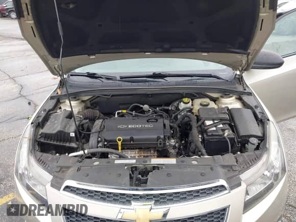 2013 Chevrolet Cruze LS z VIN 1G1PA5SH5D7194283, wystawiony jako IAAI lot #43503568 z przebiegiem 88 253 mil mil oraz . Historia ofert i sprzedaży dostępna na DreamBid. Obrazek 10.