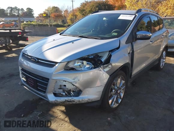 ✅ 2016 Ford Escape SE • VIN: 1FMCU9GX4GUA82788 • Lot: 43597349. Wystawiony na IAAI z przebiegiem 163 130 mil. Bezpłatny archiwum sprzedaży aukcyjnych z USA i szczegółowy raport historii pojazdu na DreamBid. Zdjęcie 2.