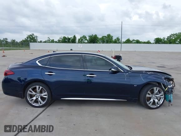 ✅ 2017 Infiniti Q70 3.7 • VIN: JN1BY1PR0HM210469 • Лот: 42149004. Опубликован ранее на IAAI с пробегом 105 840 миль. Бесплатный доступ к архиву аукционных продаж из США и подробный отчёт об истории автомобиля на DreamBid. Изображение 13.