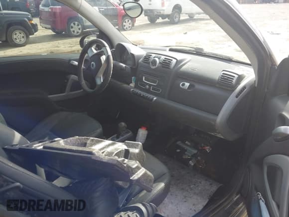 ✅ 2009 Smart fortwo Passion • VIN: WMEEK31X29K288815 • Лот: 40953956. Опубликован ранее на IAAI с пробегом Не указан. Бесплатный доступ к архиву аукционных продаж из США и подробный отчёт об истории автомобиля на DreamBid. Изображение 5.