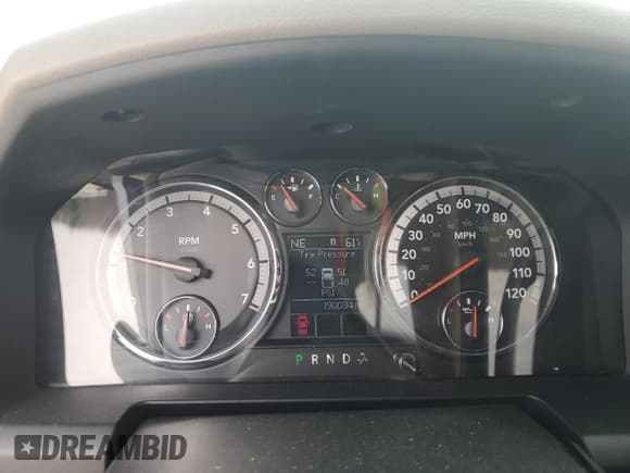 ✅ 2010 Dodge 1500 SLT • VIN: 1D7RV1GP1AS112920 • Lot: 49779265. Wystawiony na Copart z przebiegiem 190 034 mil. Bezpłatny archiwum sprzedaży aukcyjnych z USA i szczegółowy raport historii pojazdu na DreamBid. Zdjęcie 9.