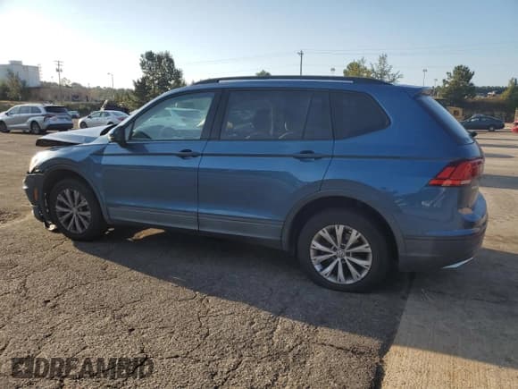 ✅ 2019 Volkswagen Tiguan S • VIN: 3VV0B7AX8KM167688 • Lot: 81750125. Listed on Copart with 186,896 mi. Free auction sales archive from the USA and detailed vehicle history report at DreamBid. Image 2.