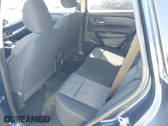 ✅ 2024 Nissan Rogue SV • VIN: 5N1BT3BB3RC719458 • Lot: 43275120. Wystawiony na IAAI z przebiegiem 22 715 mil. Bezpłatny archiwum sprzedaży aukcyjnych z USA i szczegółowy raport historii pojazdu na DreamBid. Zdjęcie 8.