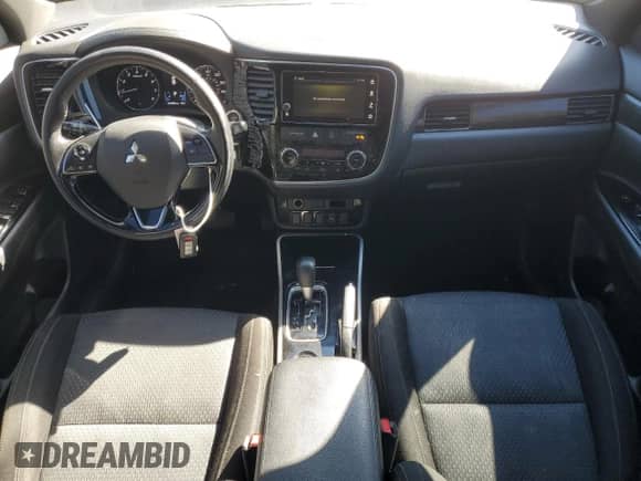 2018 Mitsubishi Outlander SE with VIN JA4AD3A38JZ034620, listed as a Copart auction lot 86805745 with 125,489 mi miles and Salvage title. Bid and sale history available at DreamBid. Image 8.