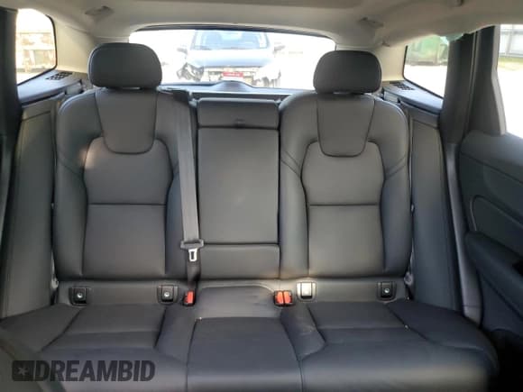 ✅ 2024 Volvo XC60 Plus Dark Theme • VIN: YV4L12RL3R1904397 • Лот: 64628005. Опубликован ранее на Copart с пробегом 22 141 миль. Бесплатный доступ к архиву аукционных продаж из США и подробный отчёт об истории автомобиля на DreamBid. Изображение 10.