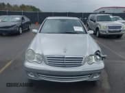 ✅ 2005 Mercedes-Benz C 240 • VIN: WDBRF81J45F690480 • Lot: 41780633. Wystawiony na IAAI z przebiegiem 150 147 mil. Bezpłatny archiwum sprzedaży aukcyjnych z USA i szczegółowy raport historii pojazdu na DreamBid. Zdjęcie 12.