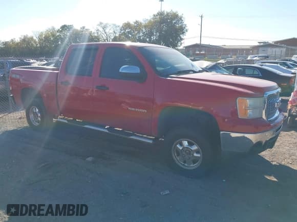 ✅ 2011 GMC Sierra 1500 SLE • VIN: 3GTP2VE34BG170823 • Лот: 43467511. Опубликован ранее на IAAI с пробегом 195 151 миль. Бесплатный доступ к архиву аукционных продаж из США и подробный отчёт об истории автомобиля на DreamBid. Изображение 1.
